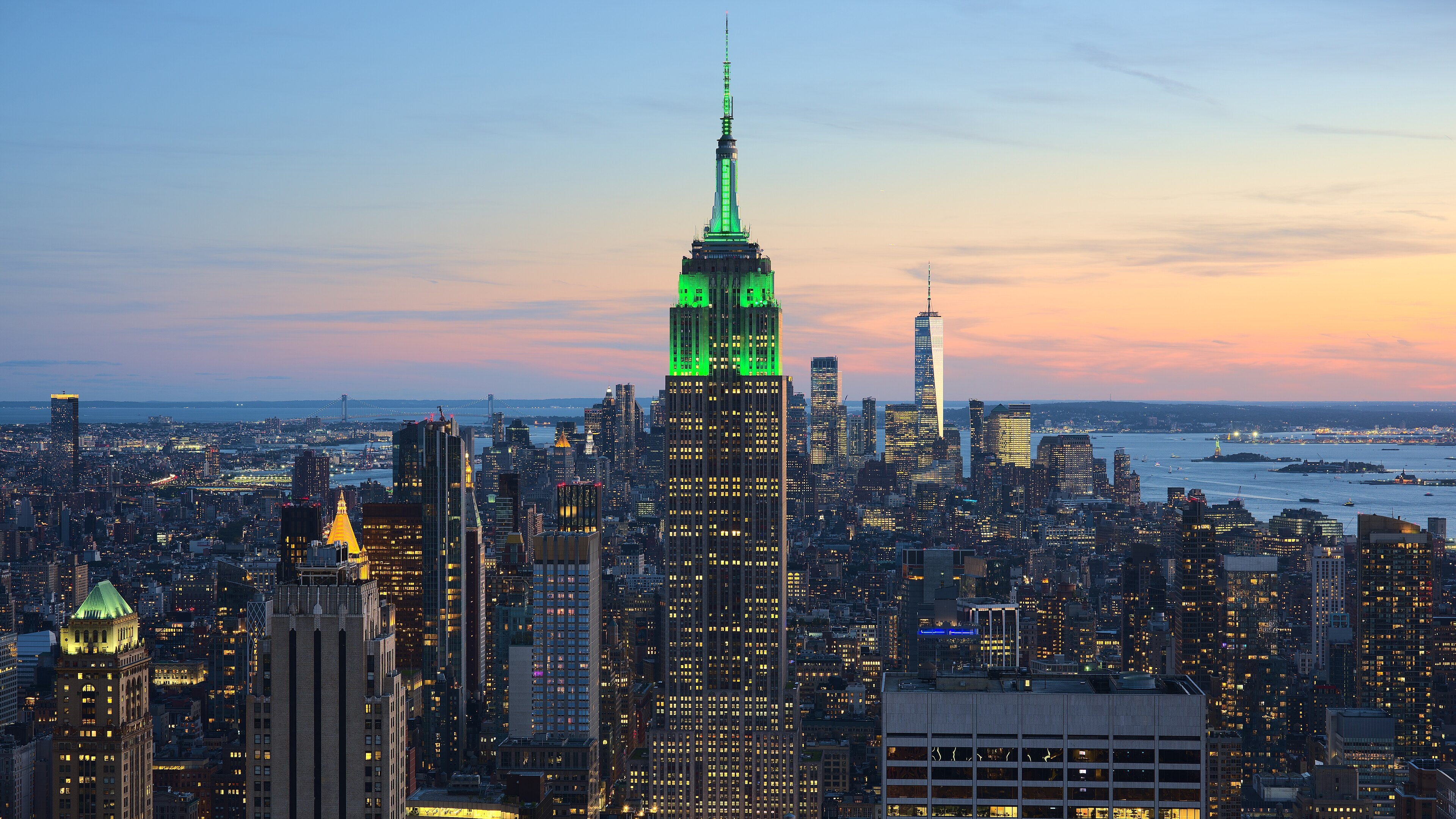 FREE Manhattan Digital Guide